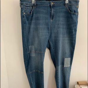 nWT Tommy Hilfiger straight Midrise Jean 22W